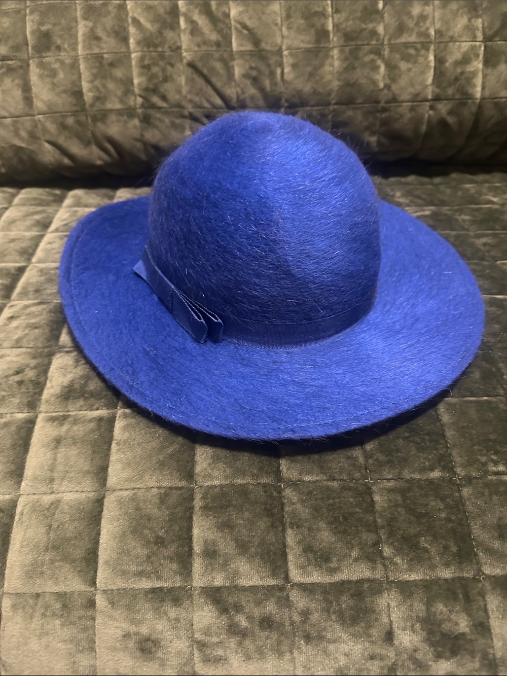 Women's Felt Wide-Brim Bow Hat in Royal Blue